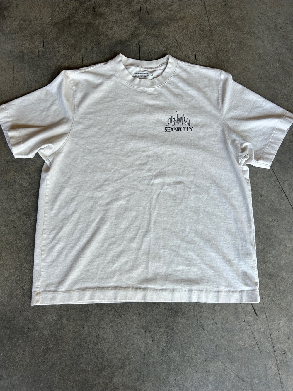 Abercrombie & Fitch White Premium Heavyweight 2.0 Tee, Sex and the City